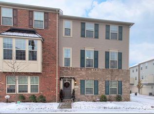 1406 Hopkins Ave, Lakewood, OH 44107