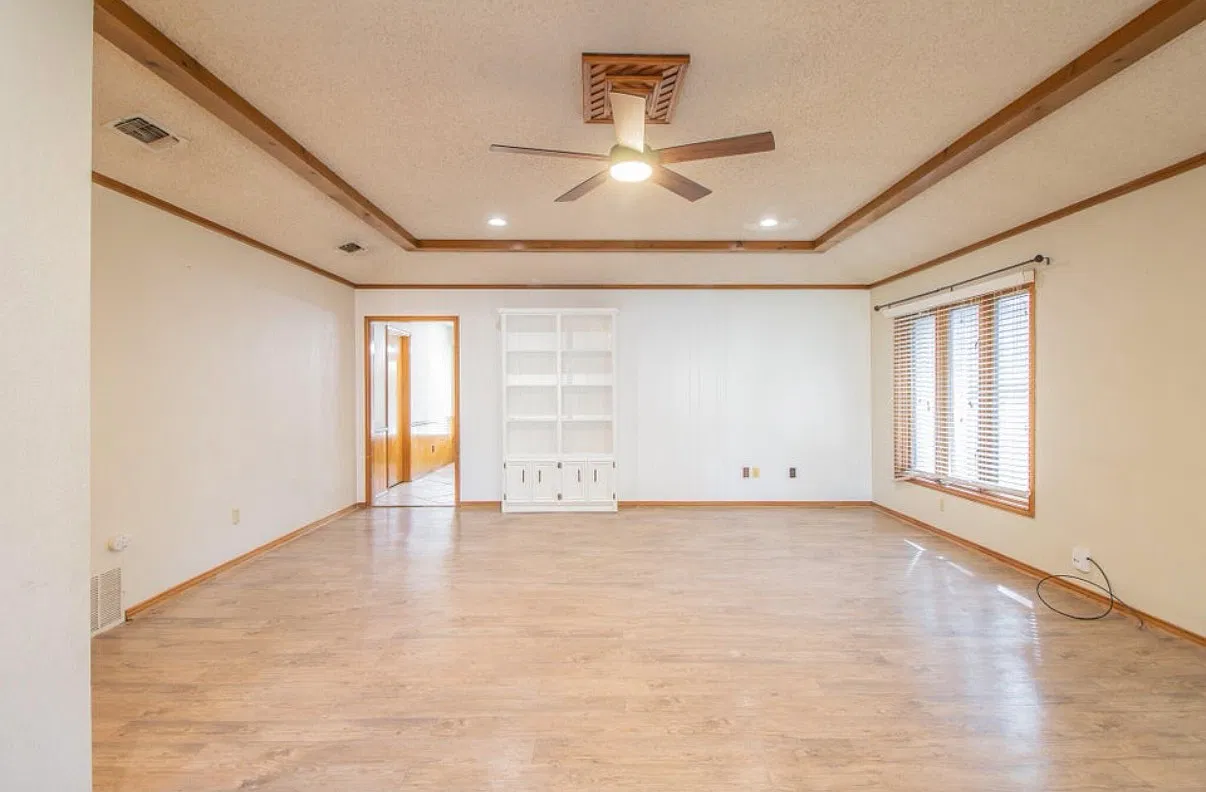 3 bed, 1865 sqft, $2,100 — Photo 4