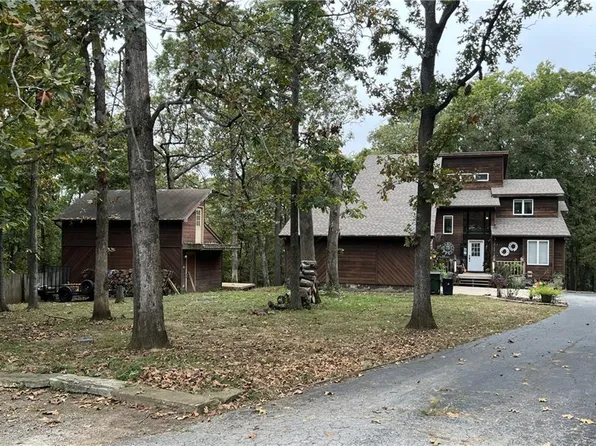 14690 E Redcoat Rd, Nevada, MO 64772