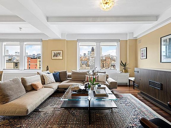 4th image of 16 W 77th St #15C