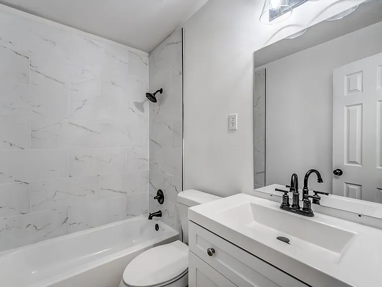 8398 Booneville Dr — Photo 9