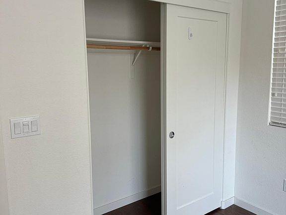 4th image of 37553 Masts Cove Way