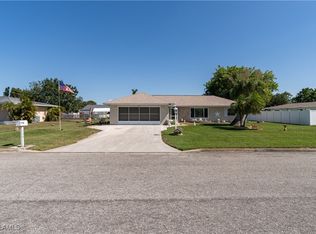117 Daleview Ave, Lehigh Acres, FL 33936