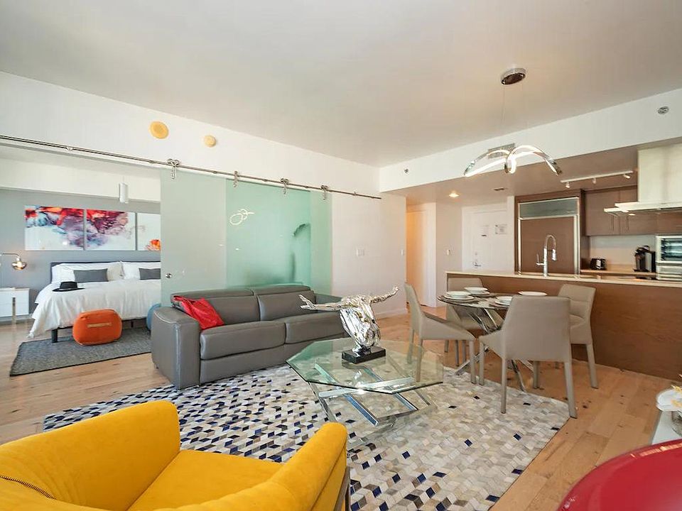 1st image of 485 Brickell Ave #Id1232170p
