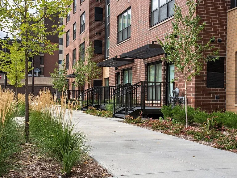Select Private Entrances