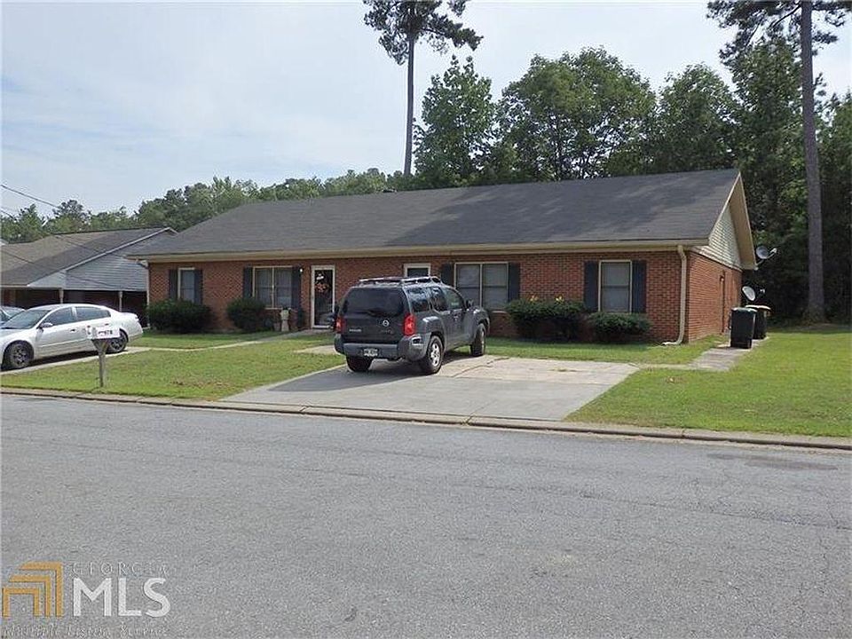 Exterior of 17 Wood Creek Way