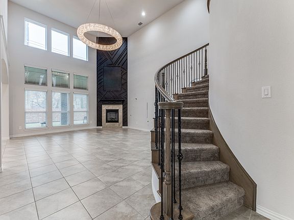 2nd image of 4513 Sea Sparrow Ln