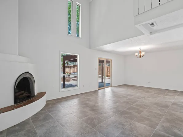 3166 Plaza Blanca, Santa Fe, NM 87507