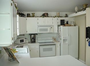 10 Tupelo Ct, Saint Charles, MO 63303