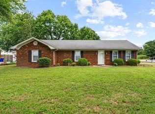280 Moorman Ln, Bowling Green, KY 42101