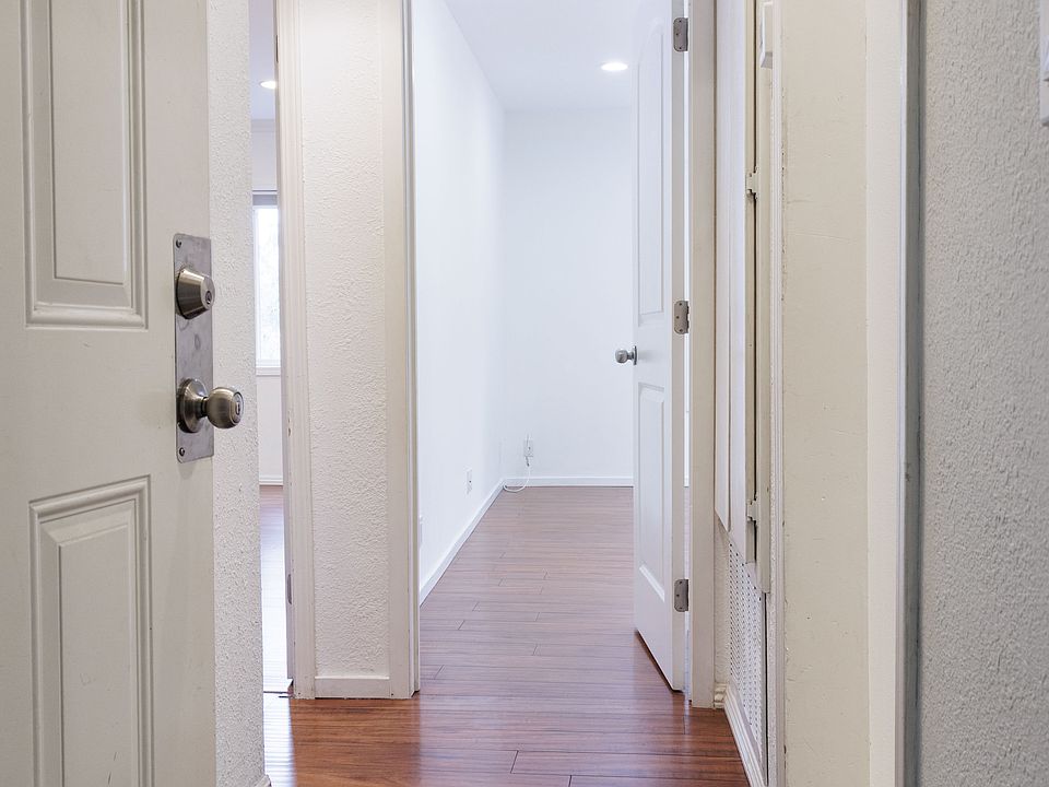 1st image of 2354 Fletcher Dr APT 134