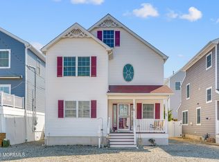 8 Nichols Ave, Seaside Heights, NJ 08751