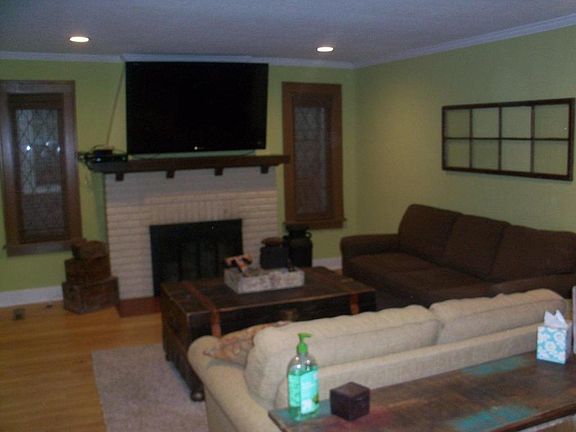 4th image of 2822 Renick St