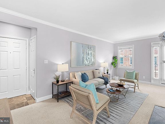5th image of 1111 N Pitt St APT 2B