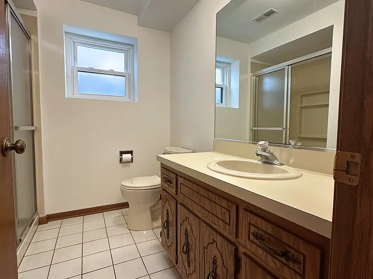 5416 N Lovejoy Ave #G — Photo 6