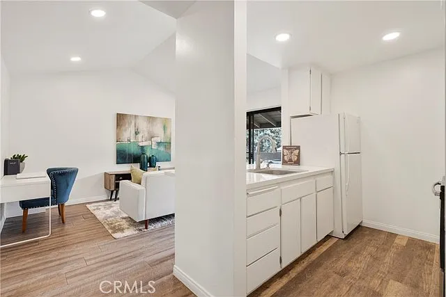 262 Streamwood — Photo 27