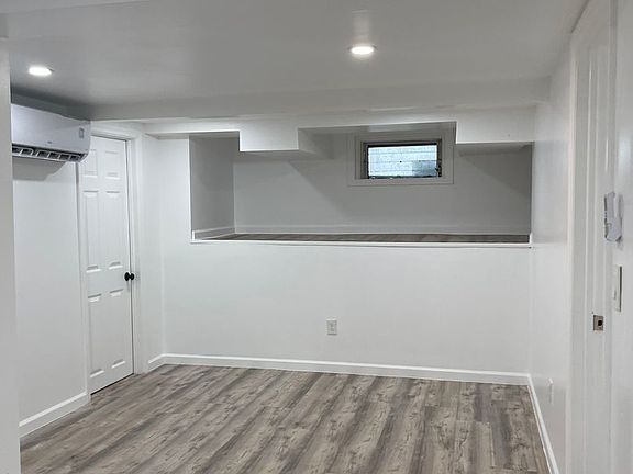 3rd image of 258 Greeley Ave