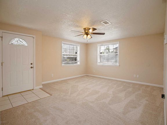 5th image of 7630 Club Duclay Dr
