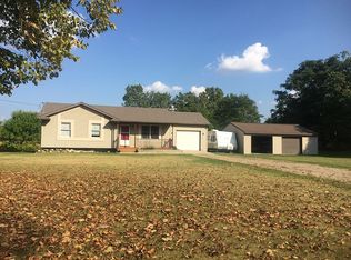 12555 S Cork Rd, Perry, MI 48872