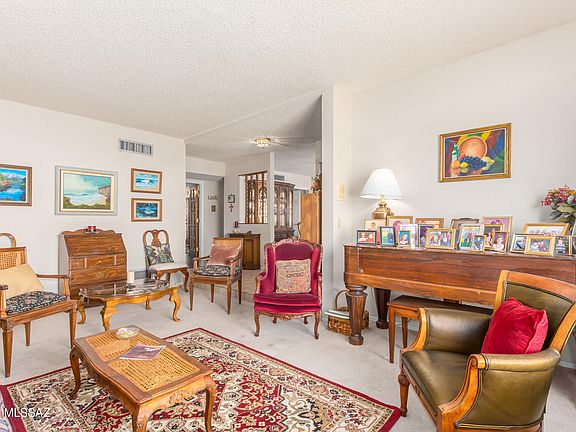 5th image of 8250 E Oneida Pl