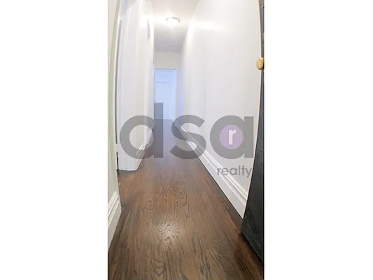 Rented by DSA Realty | media 33