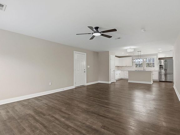 4th image of 319 Blair Mill Rd