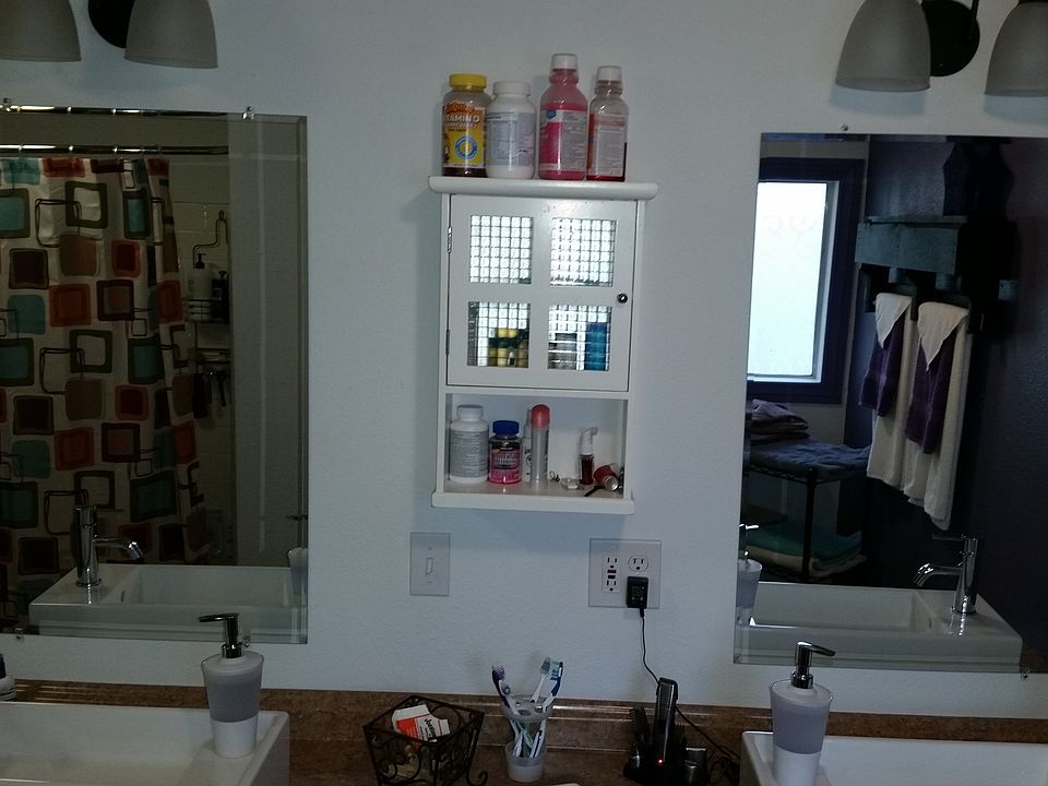 1st image of 325 Karr Ave