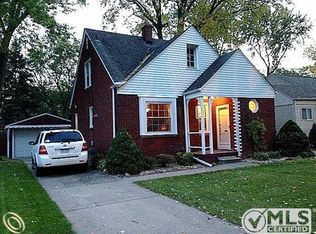 1335 Harvard Rd, Berkley, MI 48072