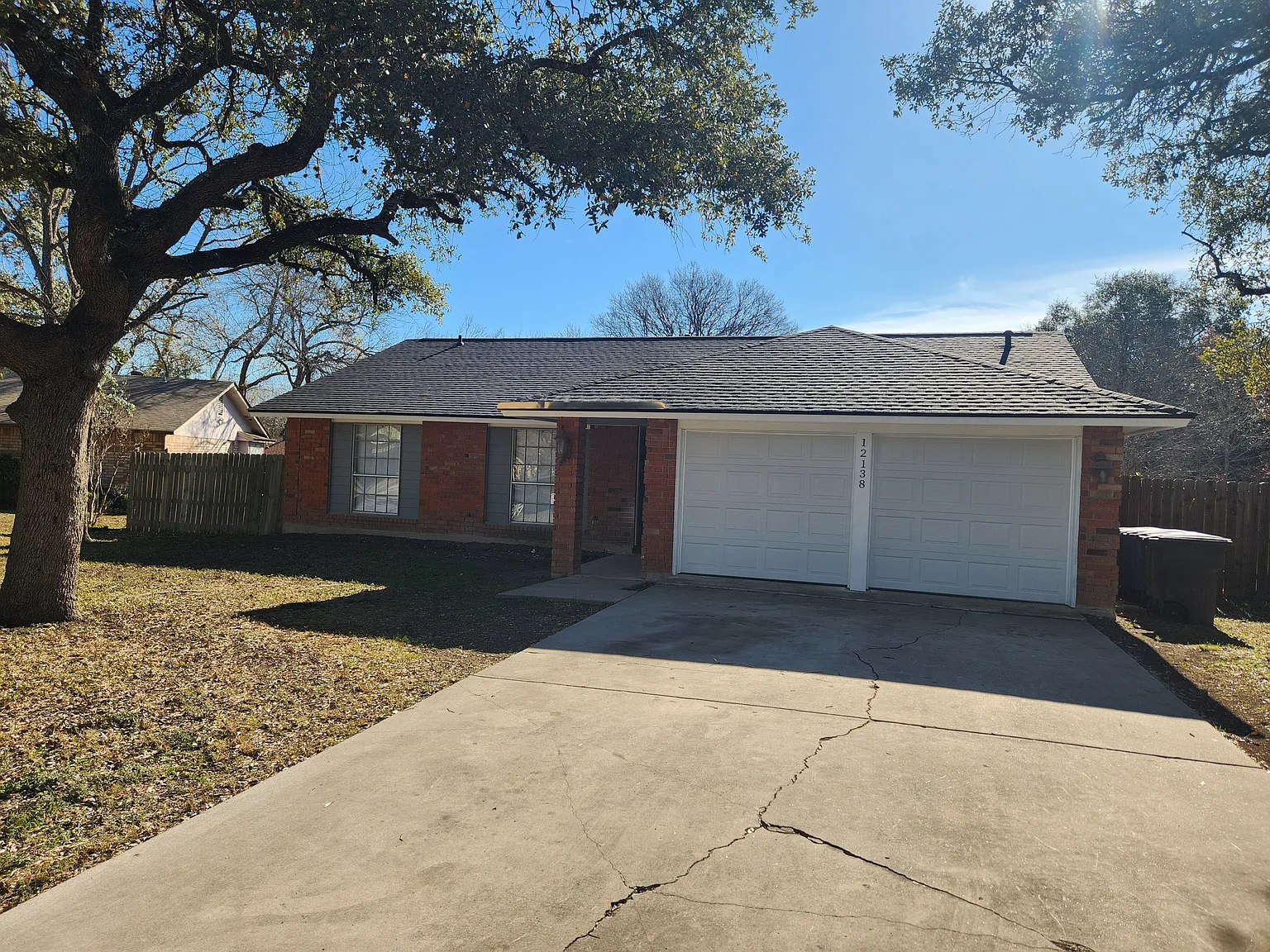 3 bed, 1283 sqft, $1,995 — Photo 2