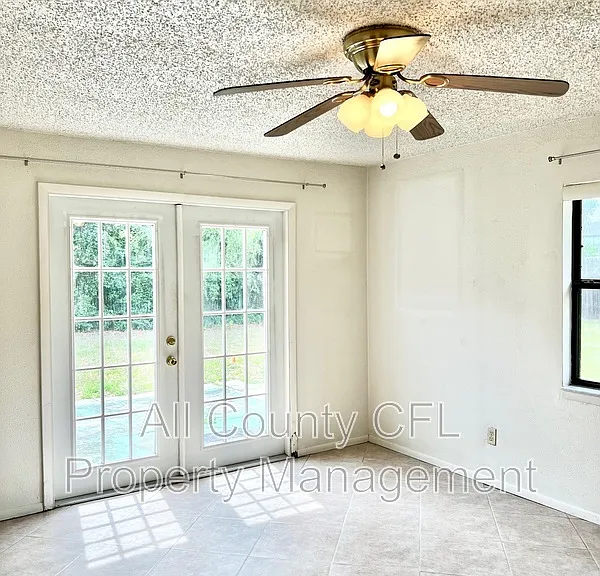 718 Buckminster Cir — Photo 6