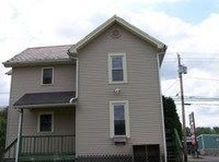 10667 Main St, New Middletown, OH 44442