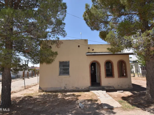 401 1st St NE, Fabens, TX 79838
