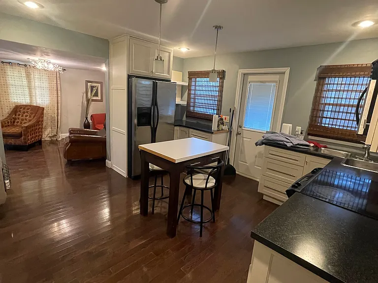 133 Brooks Rd — Photo 15