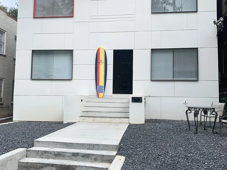 687 Durant Pl NE #4 — Photo 1