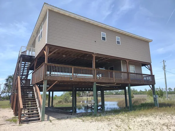 1570 Ezell Beach Cir, Perry, FL 32348