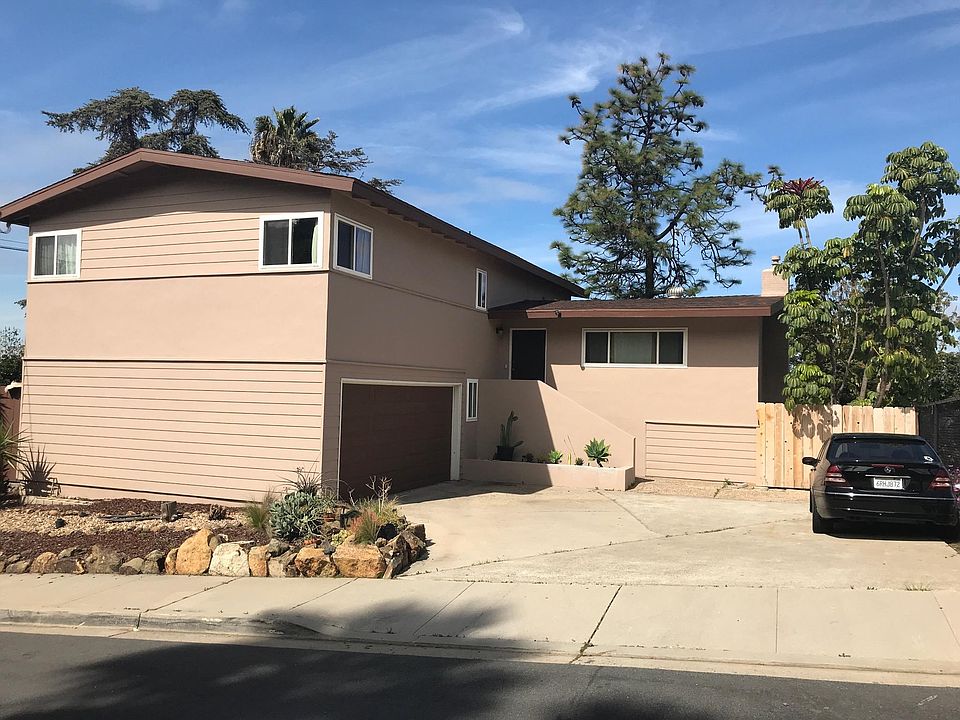 1st image of 7560 Phoenix Dr