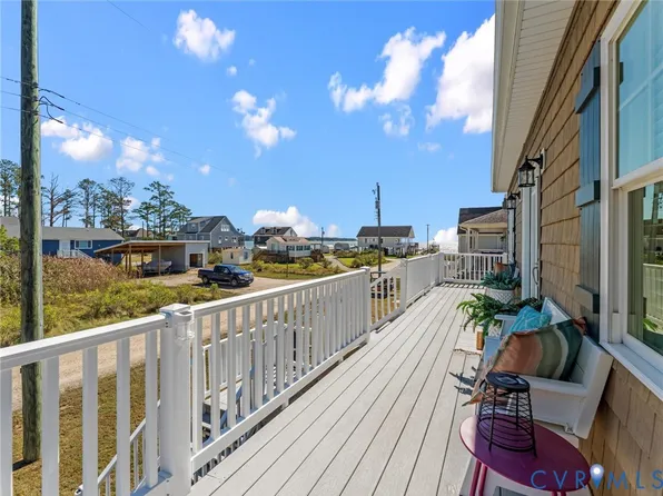 84 New Little St, North, VA 23128