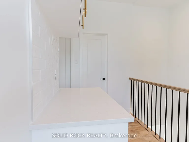 845 Champlain St #9 — Photo 20
