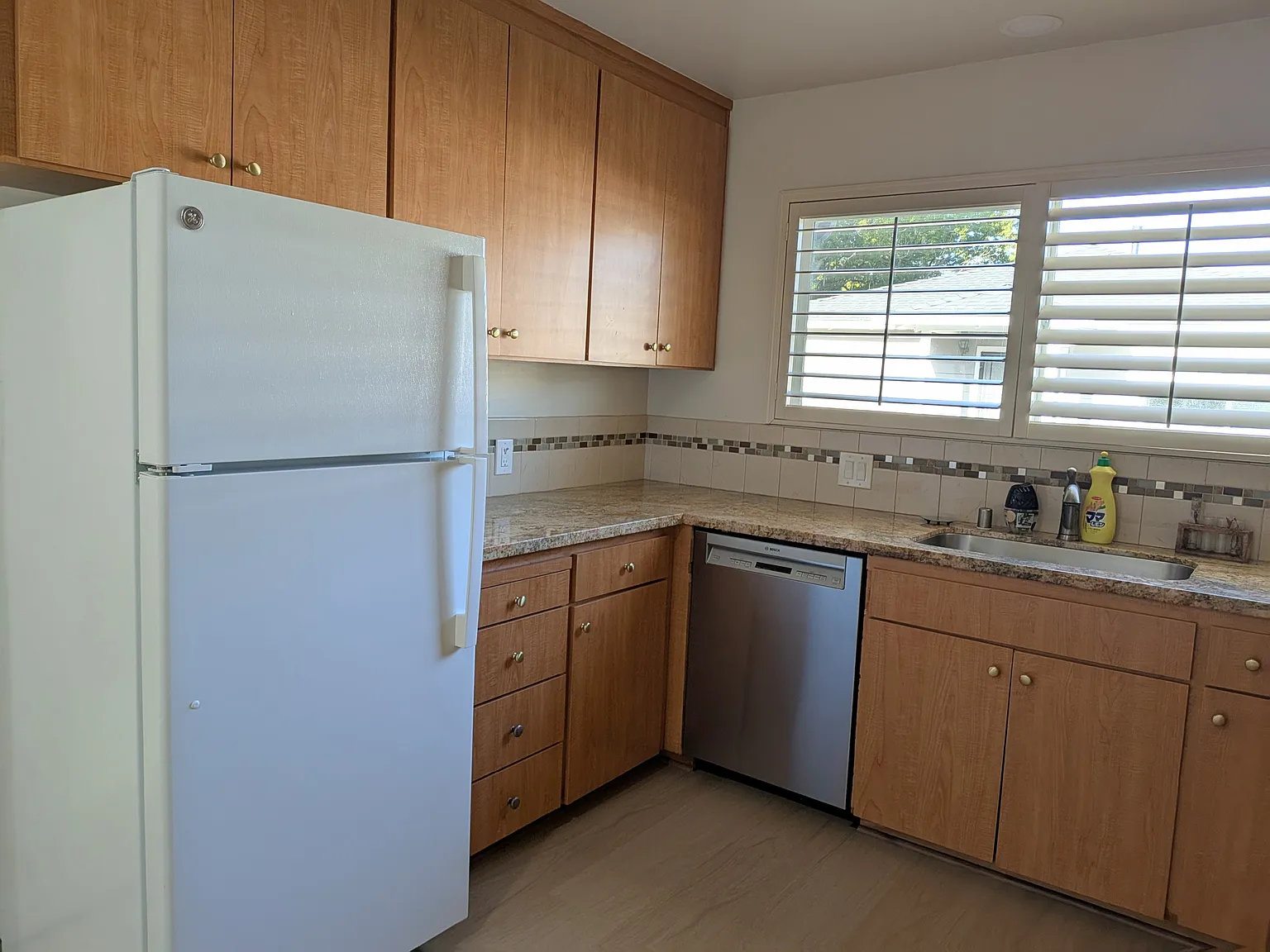 2 bed, 780 sqft, $3,400 — Photo 3