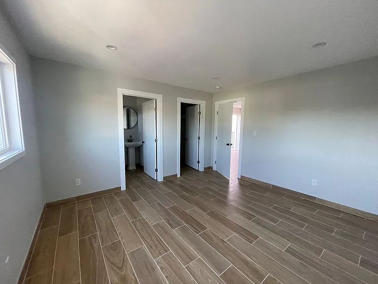 4620 Compton Ave — Photo 30