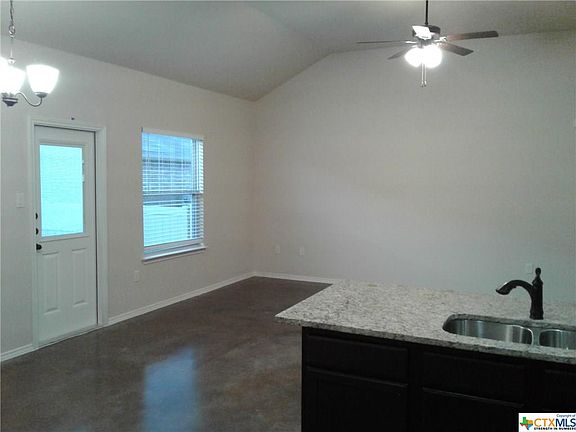4th image of 342 Emma Dr
