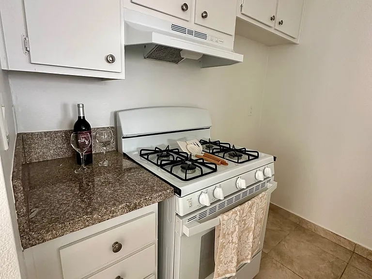 14142 Sylvan St #208 — Photo 6