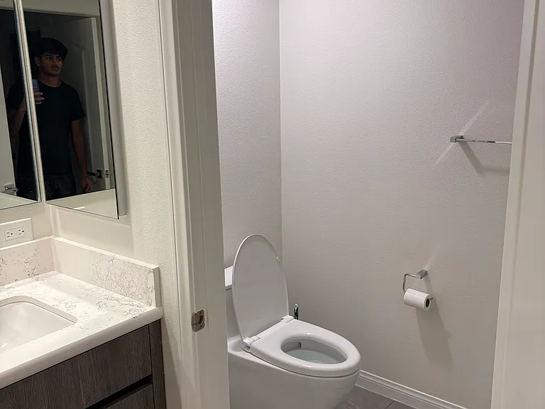 144 S 3rd St #524 — Photo 6