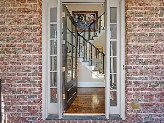 3rd image of 3536 Preserve Dr SE