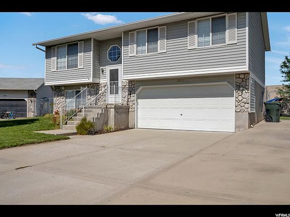 3rd image of 2747 S Corbin Dr