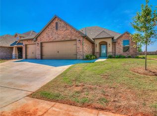 9220 NW 137th St, Yukon, OK 73099