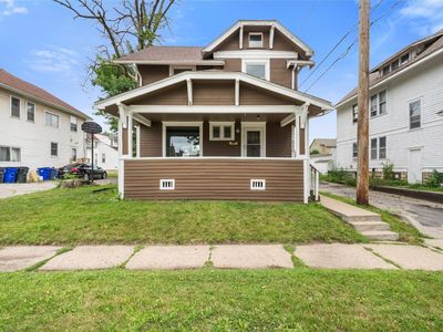 210 16th St SE, Cedar Rapids, IA, 52403