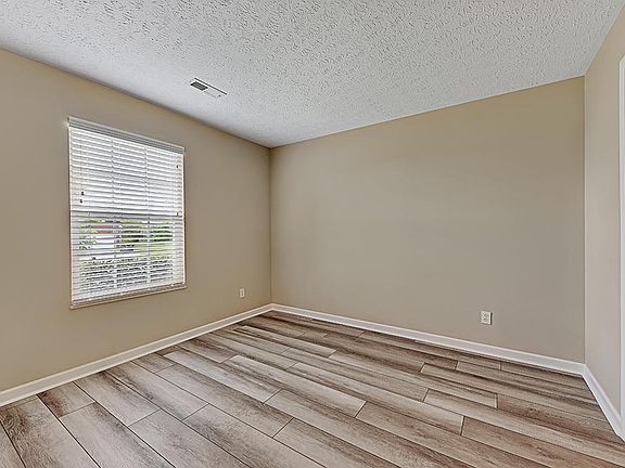 5th image of 6836 Avensong Ln