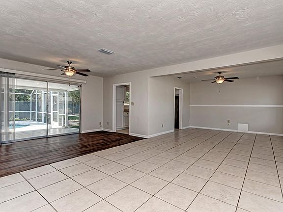 3rd image of 908 Danny Dr