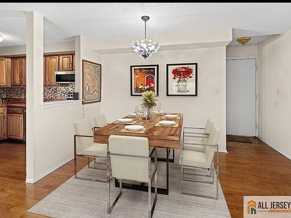 5th image of 108 Aspen Dr